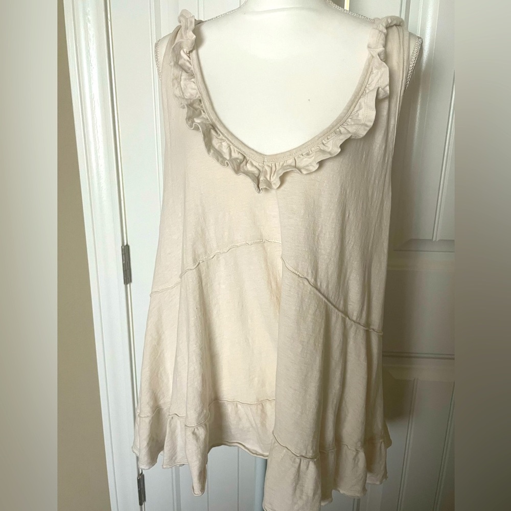 EUC Altar’d State cream tiered ruffle top sz. L fits XL, pit2pit 22”, le…